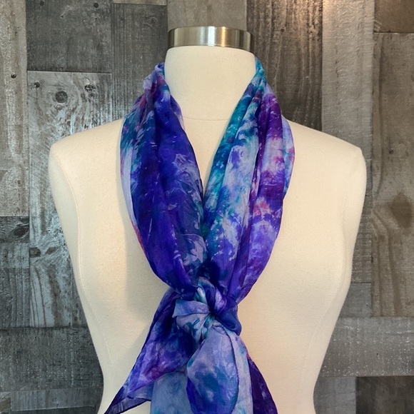 Saks Fifth Avenue silk scarf purple pink turquoise tie dye old money elegant - Picture 3 of 17